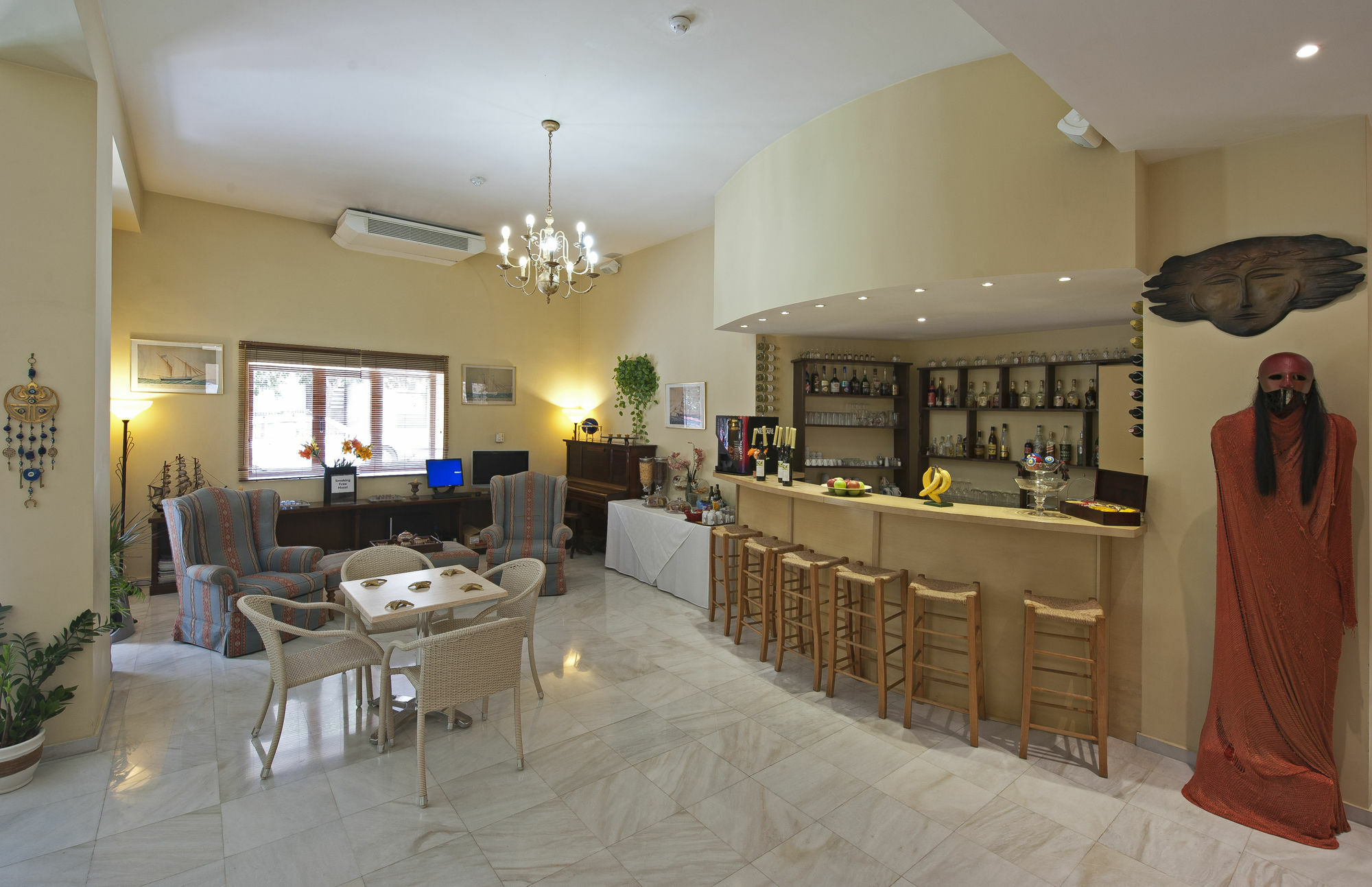 Efplias Hotel Apartments Пирей Экстерьер фото